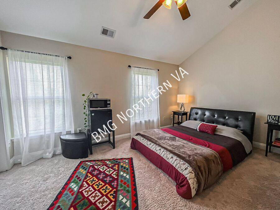 Townhouse for rent at 110 Cahill Dr, Alexandria, VA 22304