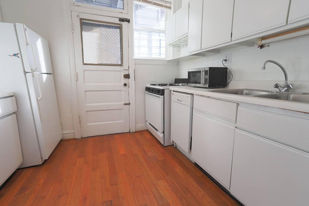 Apartment for rent at 639 Cornelia #N5, Chicago, IL 60657