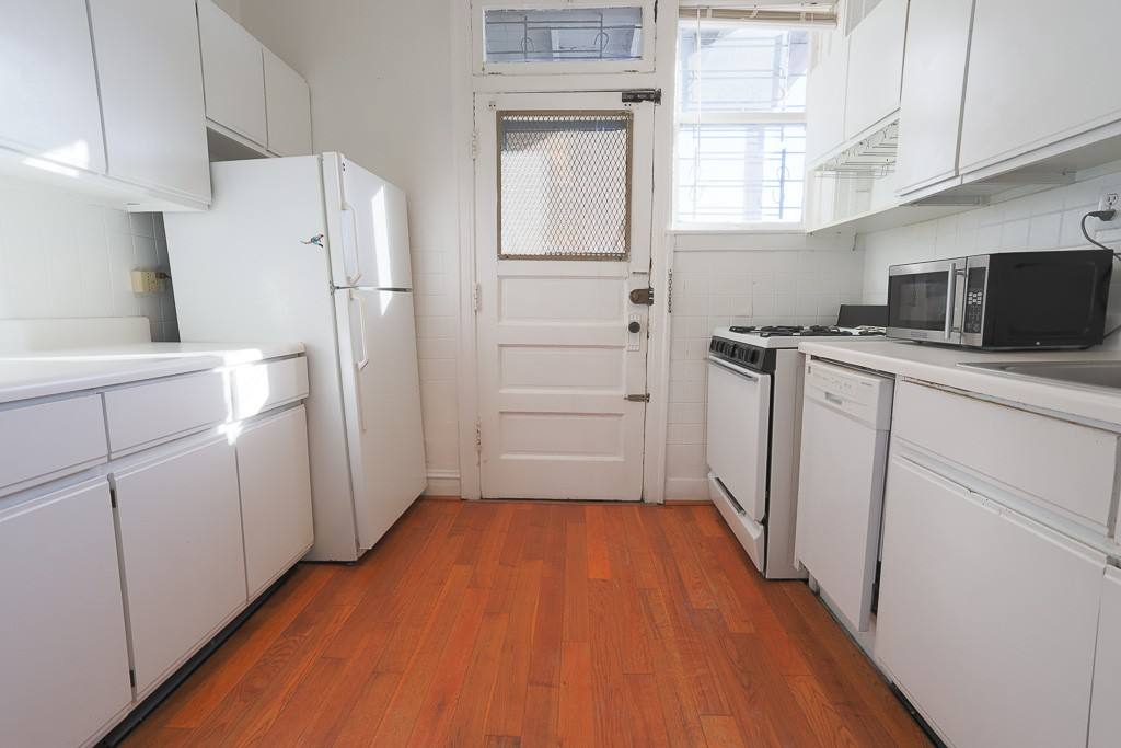 Apartment for rent at 639 Cornelia #N5, Chicago, IL 60657