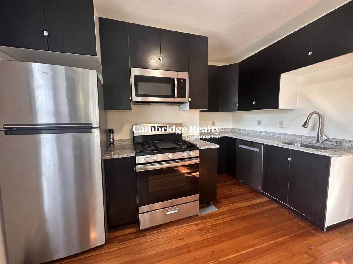 Apartment for rent at 66 Pleasant St #3T, Cambridge, MA 02139