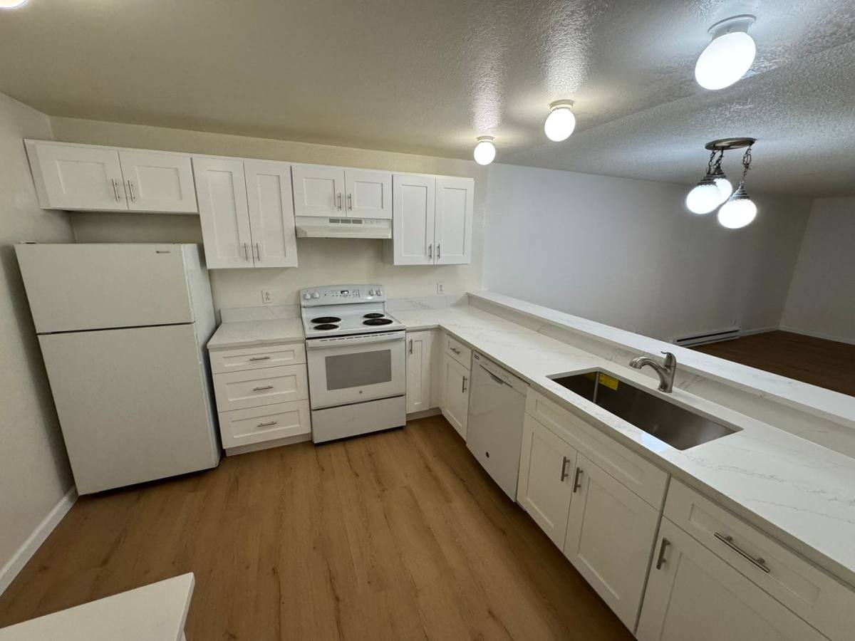 Condo for rent at 6479 137th Ave NE, Redmond, WA 98052