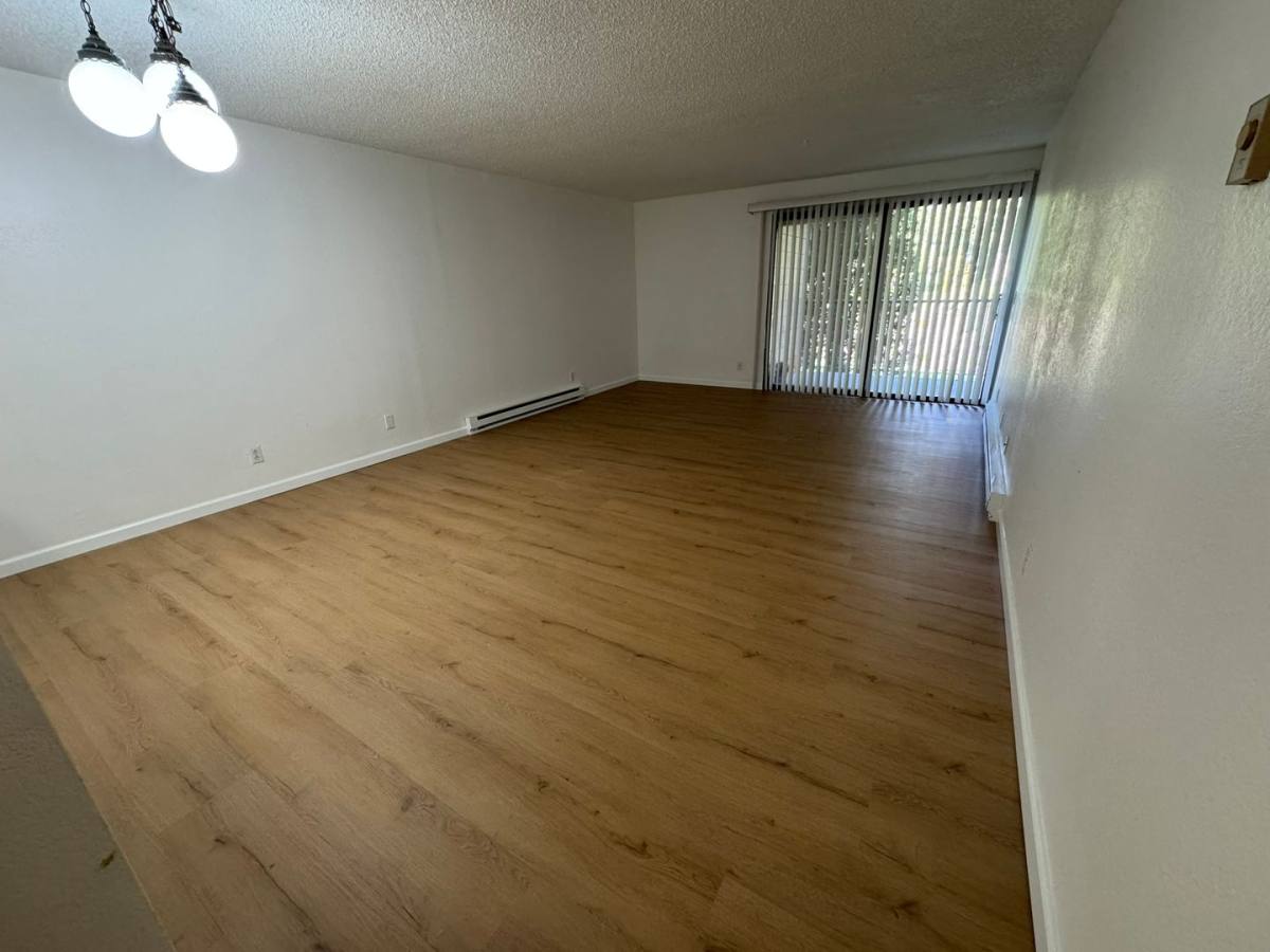 Condo for rent at 6479 137th Ave NE, Redmond, WA 98052