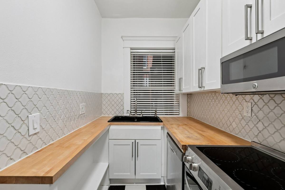 Apartment for rent at 3016 1st Ave, Seattle, WA 98121