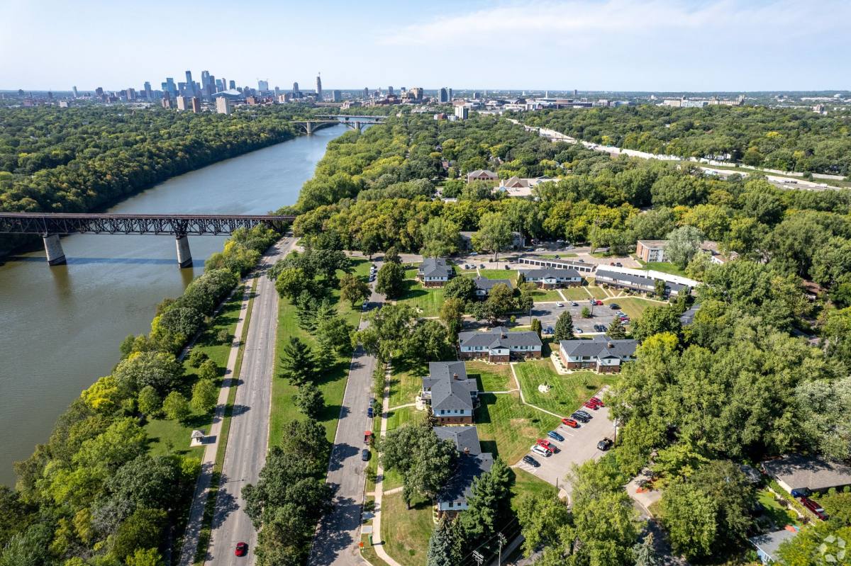 Apartment for rent at 2101 E River Terrace, Minneapolis, MN 55414