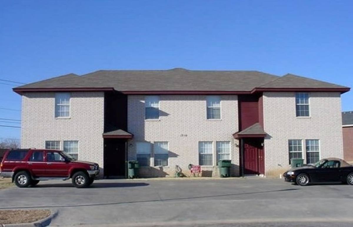 Townhouse for rent at 1710-B Spring Rose Circle, Killeen, TX 76543