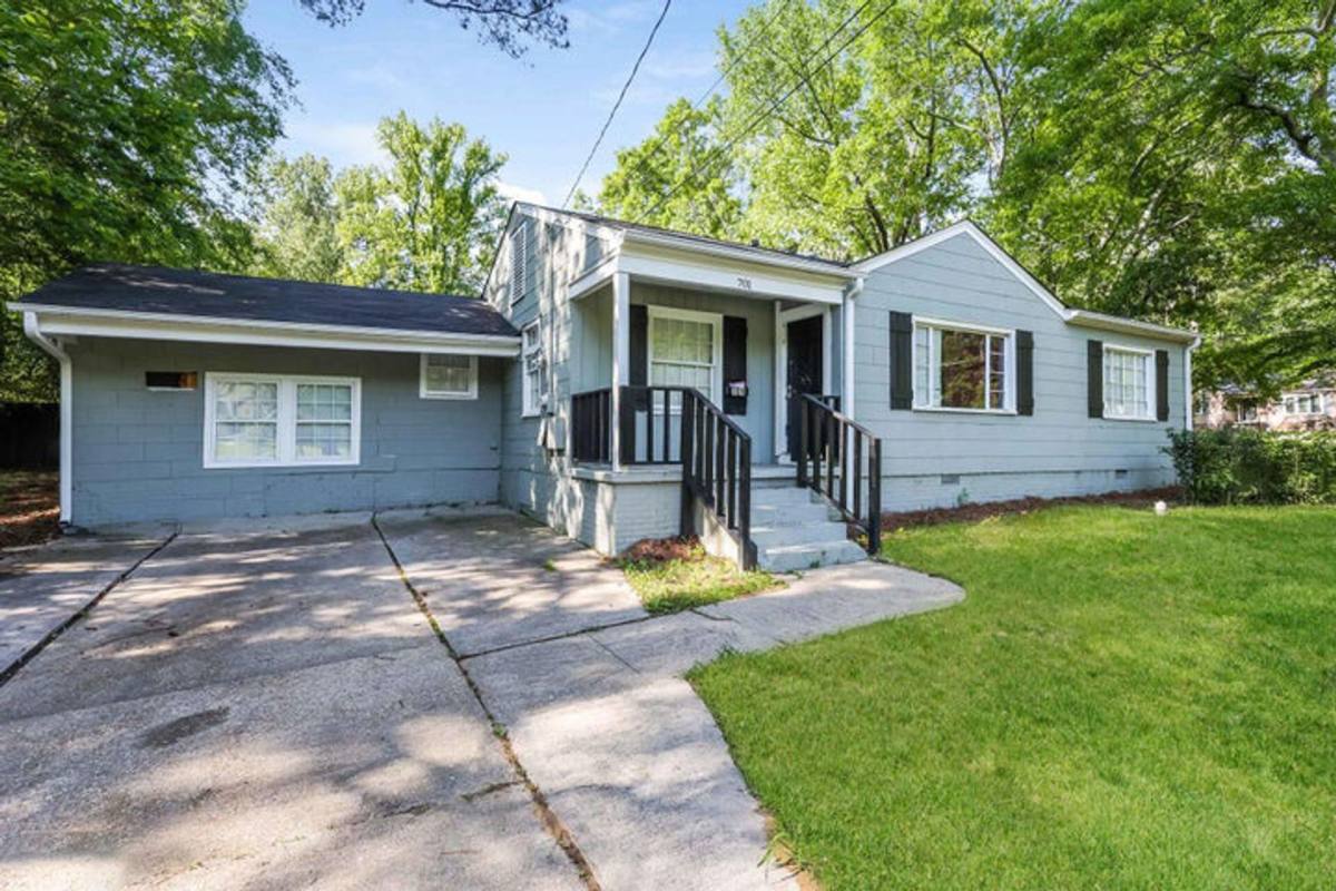 House for rent at 701 Cedarhurst Dr, Jackson, MS 39206