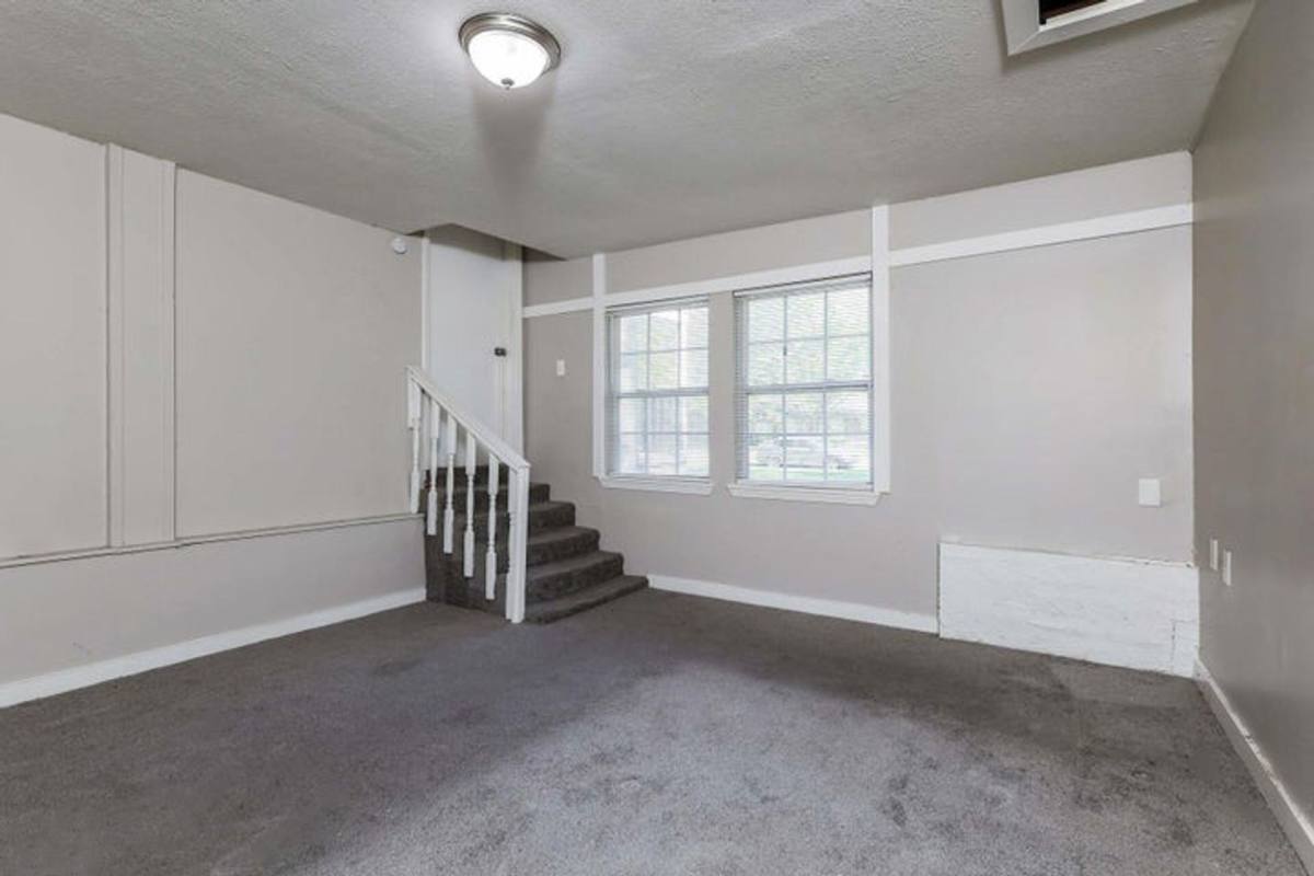 House for rent at 701 Cedarhurst Dr, Jackson, MS 39206