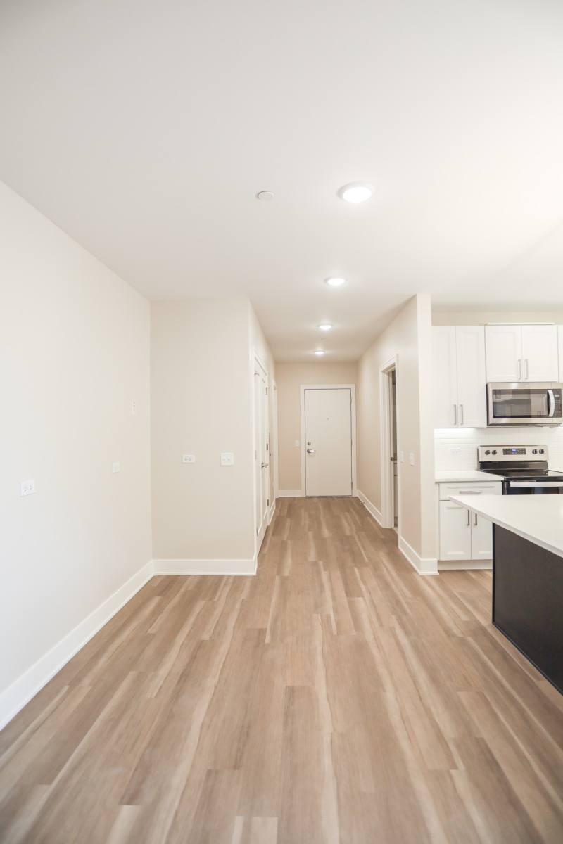 Apartment for rent at 880 Lee St #209, Des Plaines, IL 60016