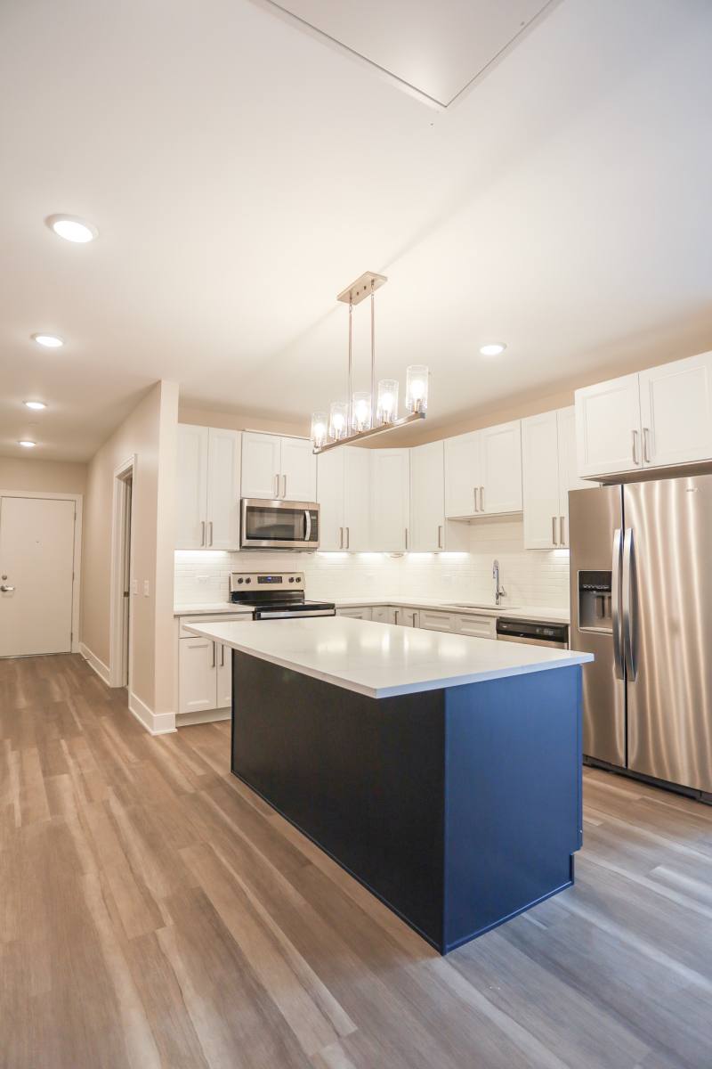 Apartment for rent at 880 Lee St #209, Des Plaines, IL 60016