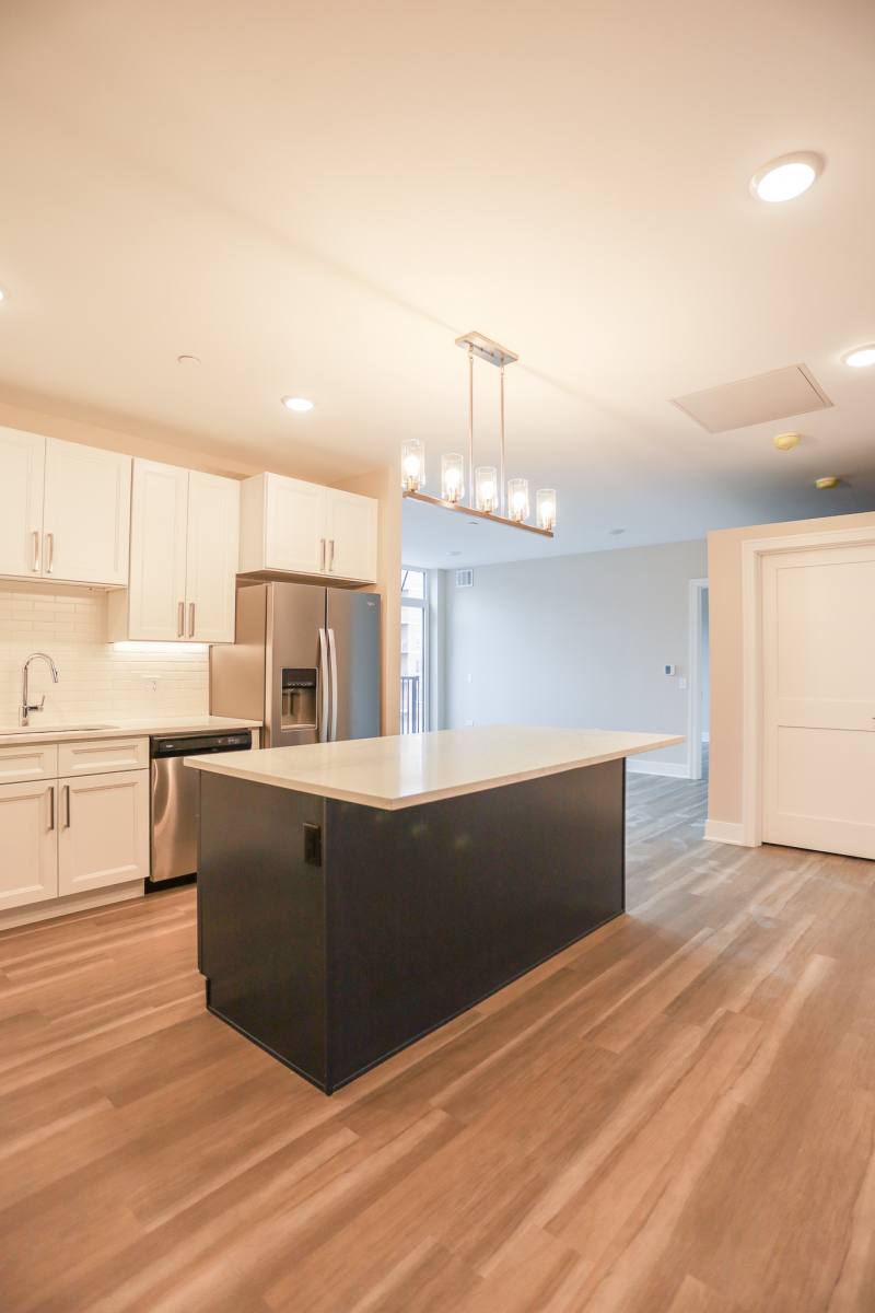 Apartment for rent at 880 Lee St #209, Des Plaines, IL 60016
