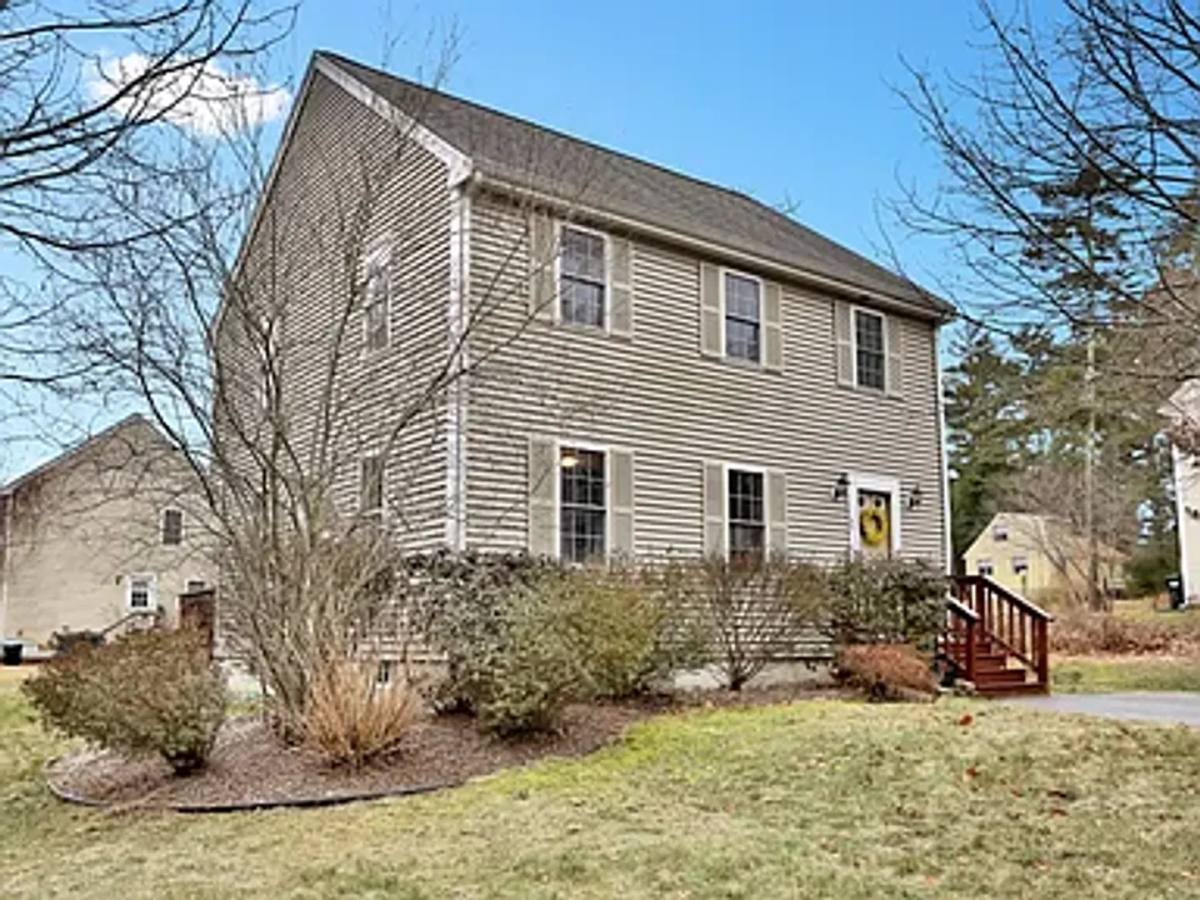 House for rent at 45 Scheffler Dr, Wareham, MA 02571