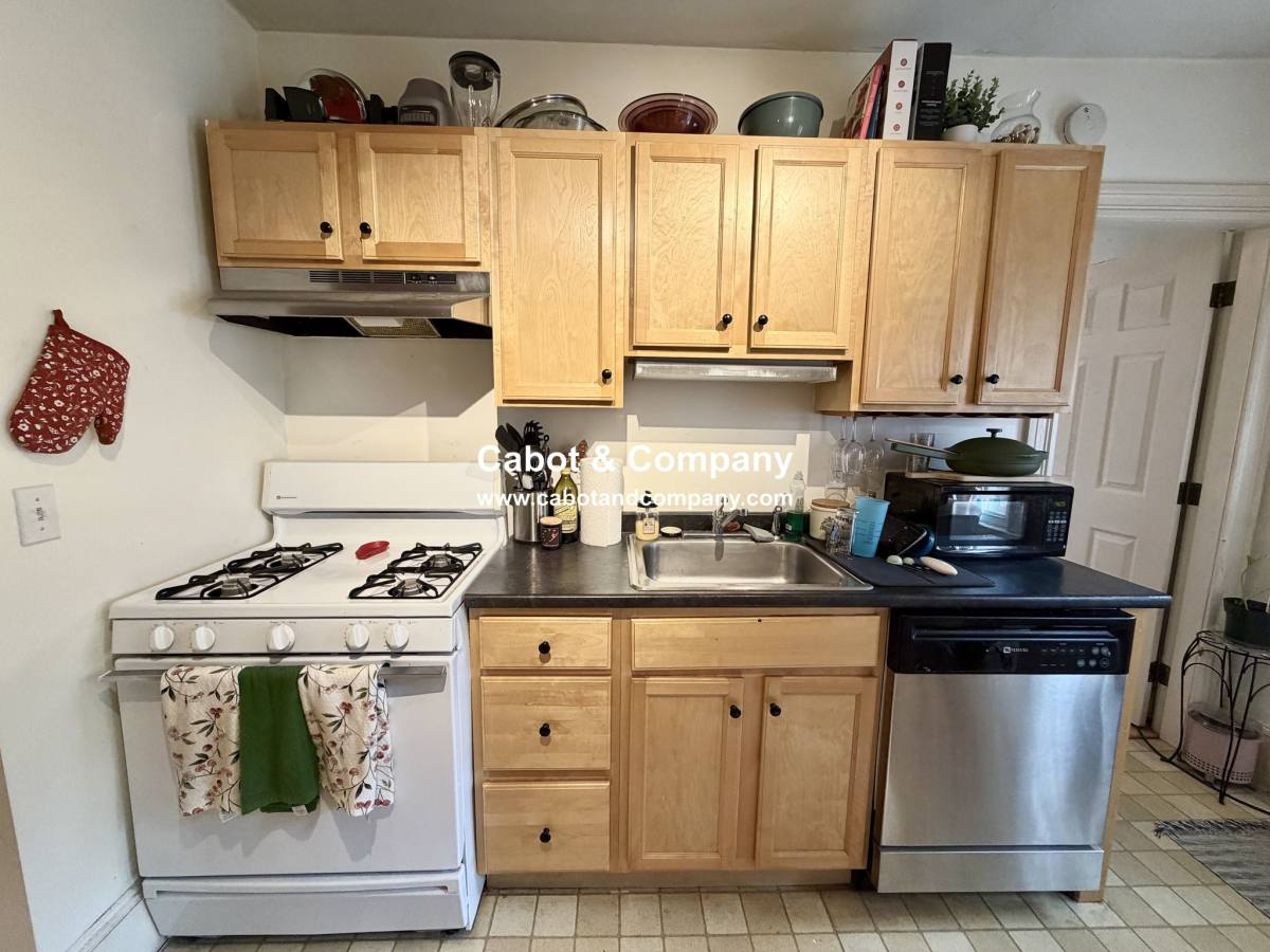 Apartment for rent at 16 Mead St #1, Allston, MA 02134