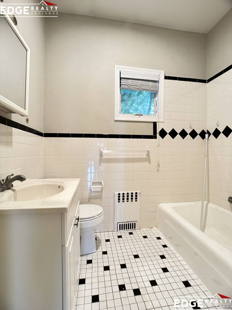 Apartment for rent at 139 Edenfield Ave, Watertown, MA 02472