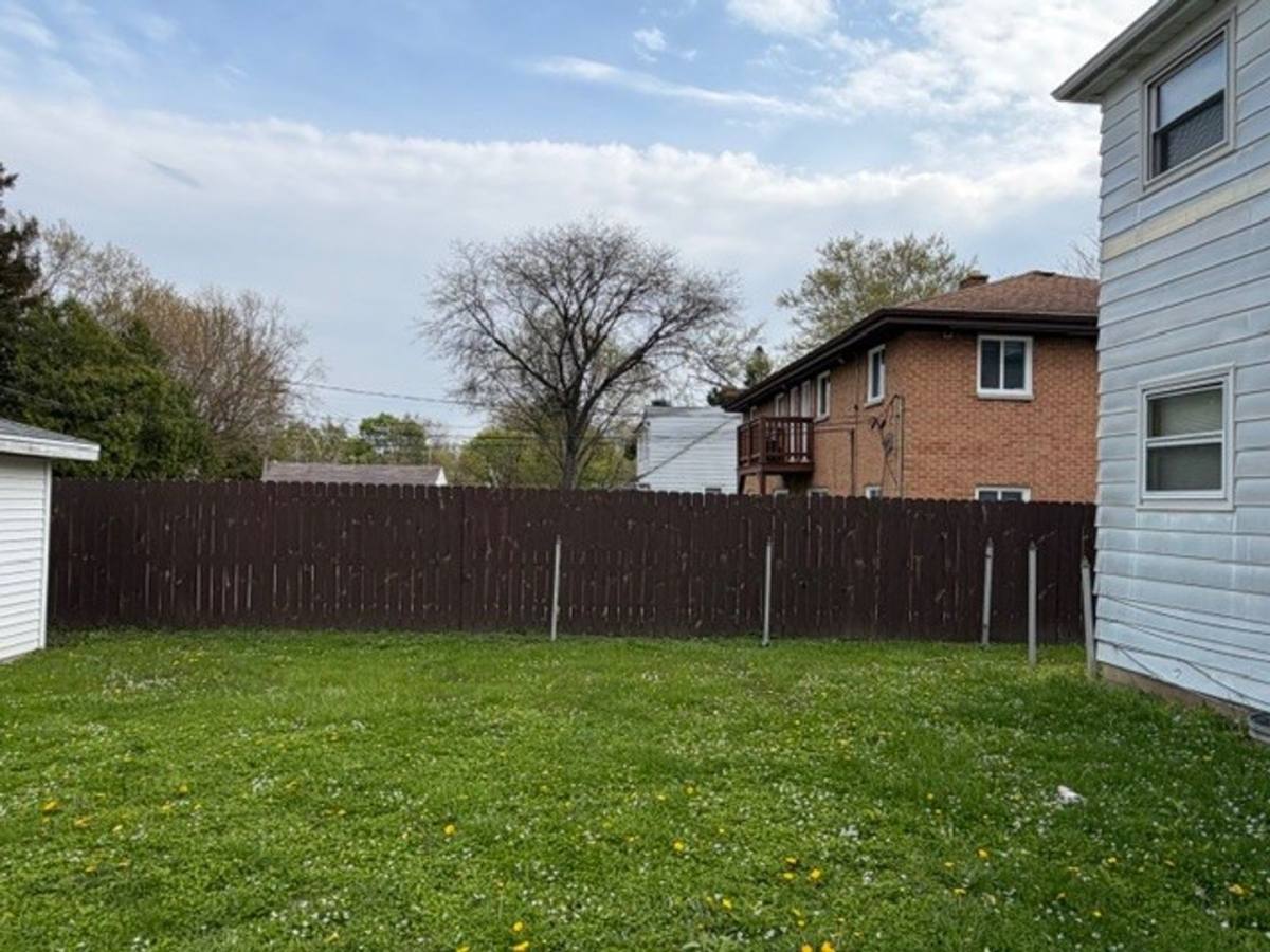 Apartment for rent at 5956-58 N 67th St, Milwaukee, WI 53218