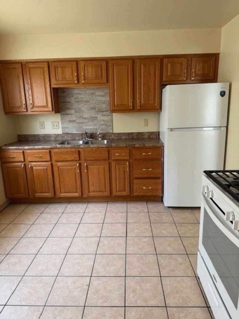 Apartment for rent at 5956-58 N 67th St, Milwaukee, WI 53218