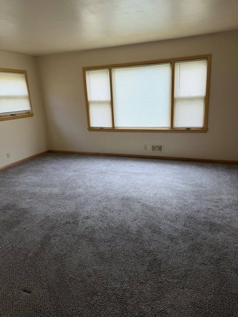 Apartment for rent at 5956-58 N 67th St, Milwaukee, WI 53218