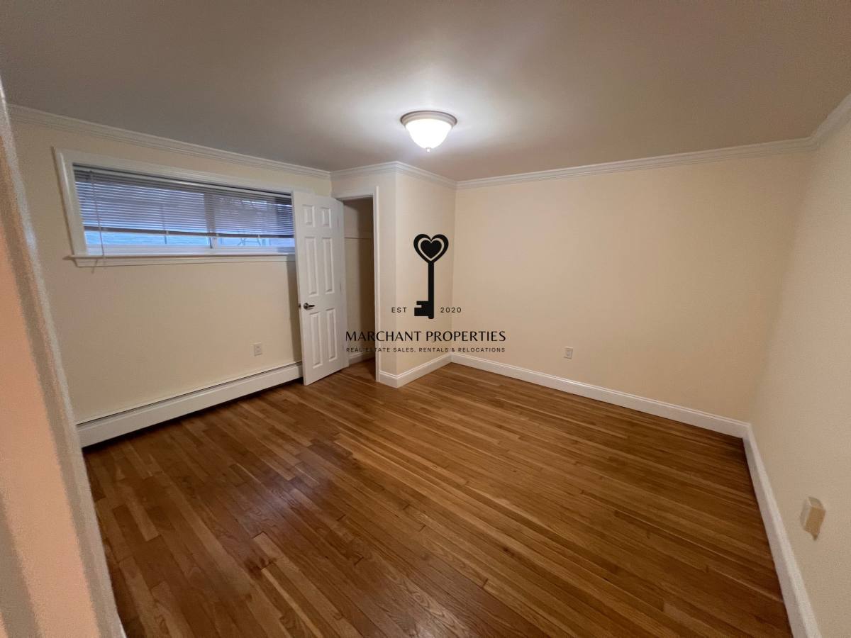 Apartment for rent at 21 Fairbanks St #2, Brookline, MA 02446