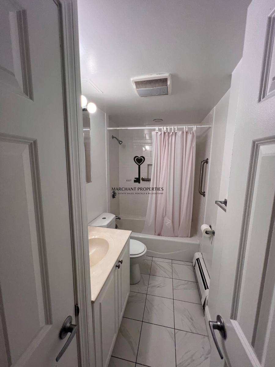 Apartment for rent at 21 Fairbanks St #2, Brookline, MA 02446