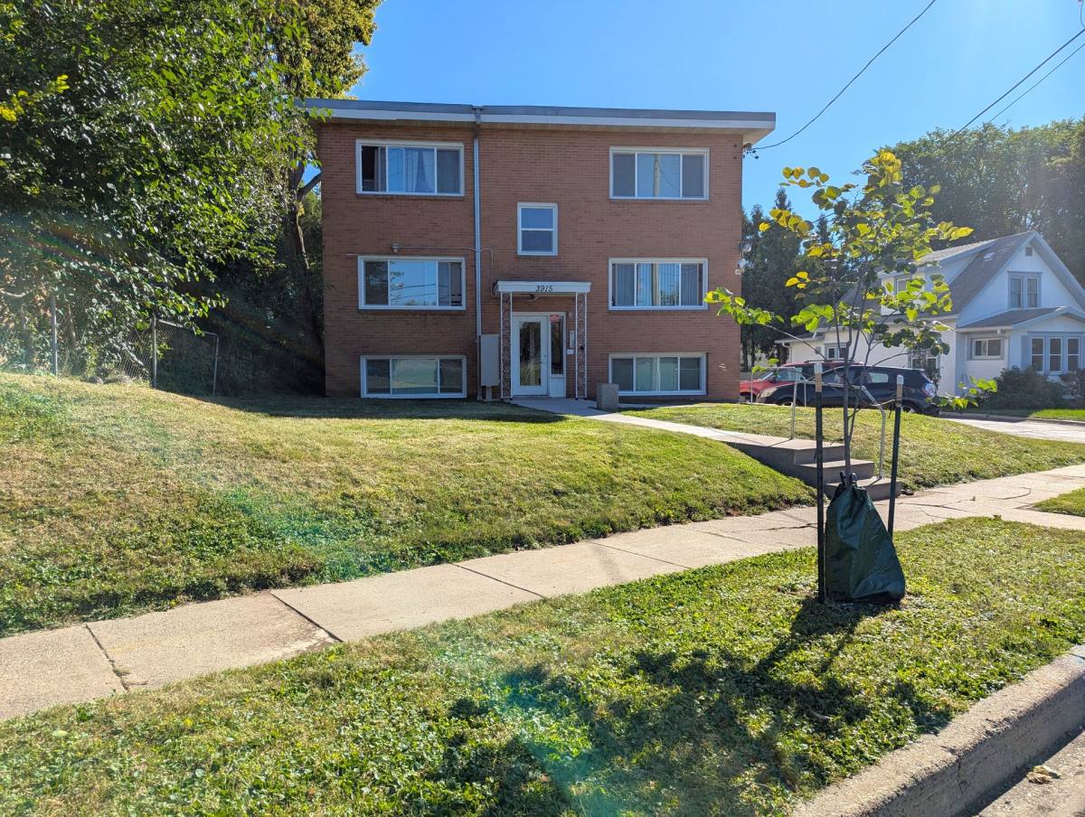 Apartment for rent at 3915 Lookout Place, Minneapolis, MN 55421