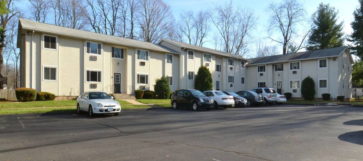 Apartment for rent at 702-764 Church St, Newington, CT 06111