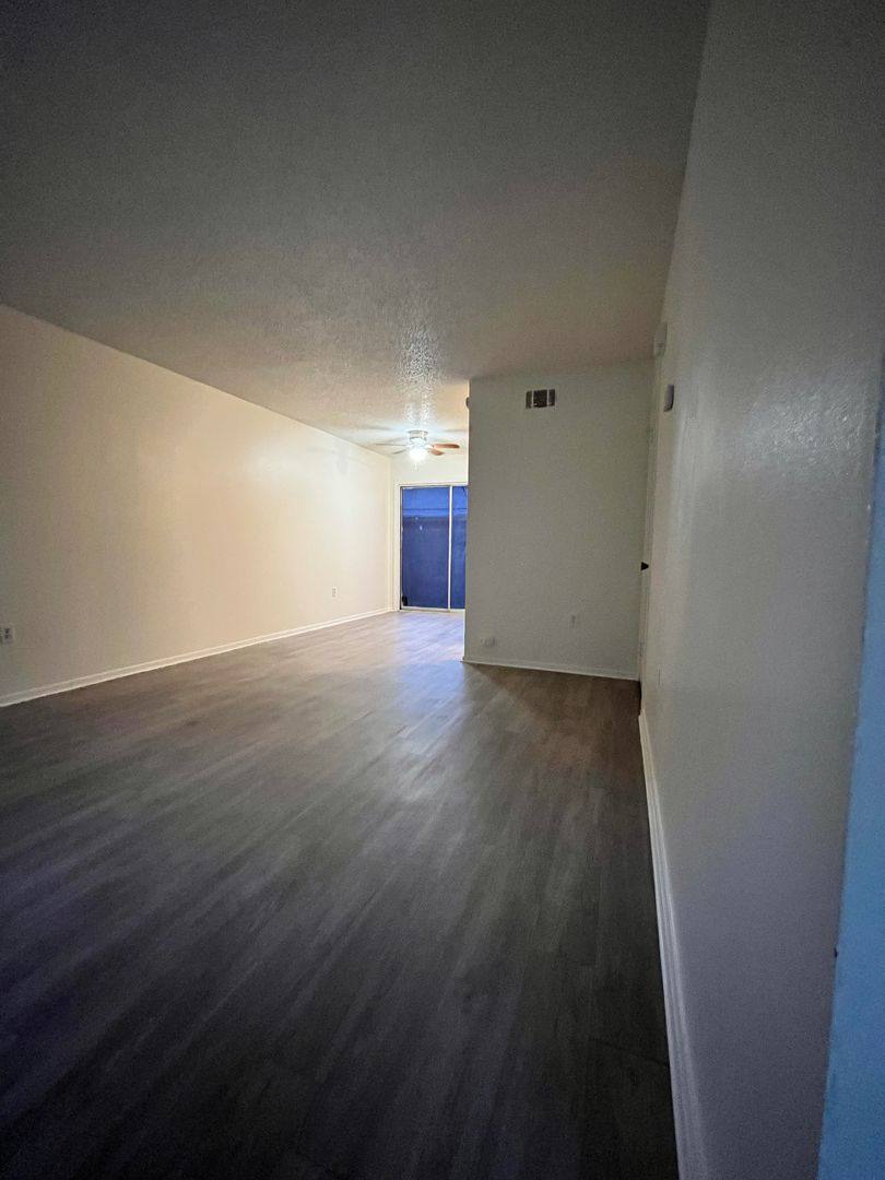 Apartment for rent at 412-418 E 3rd St, Lonoke, AR 72086