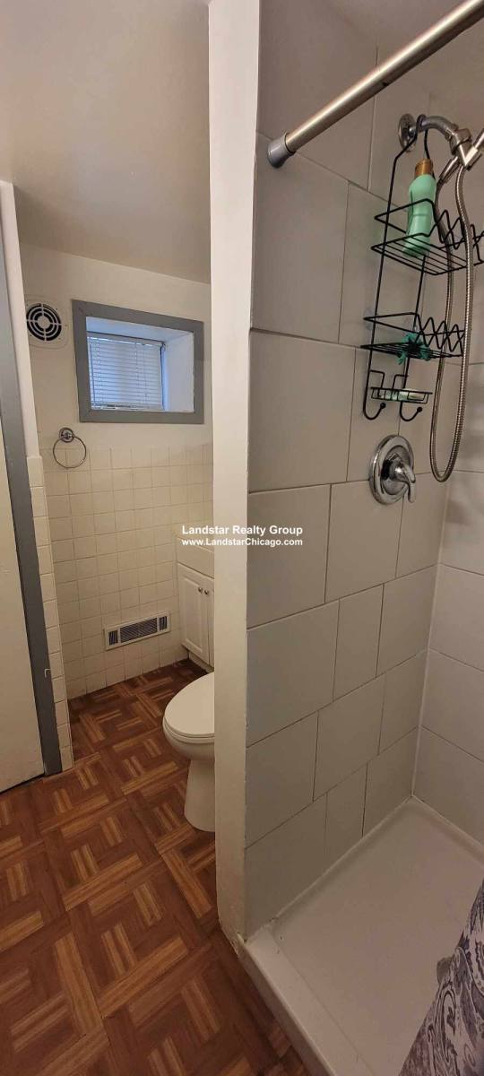 Apartment for rent at 4816 W Grace St #G, Chicago, IL 60641
