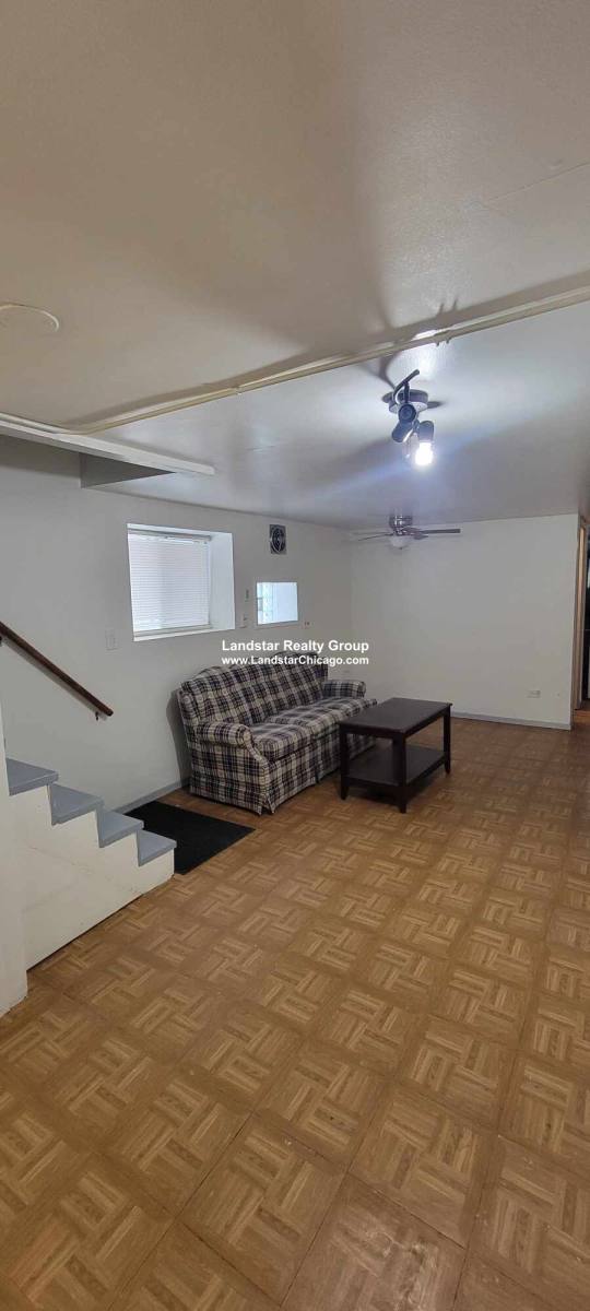 Apartment for rent at 4816 W Grace St #G, Chicago, IL 60641
