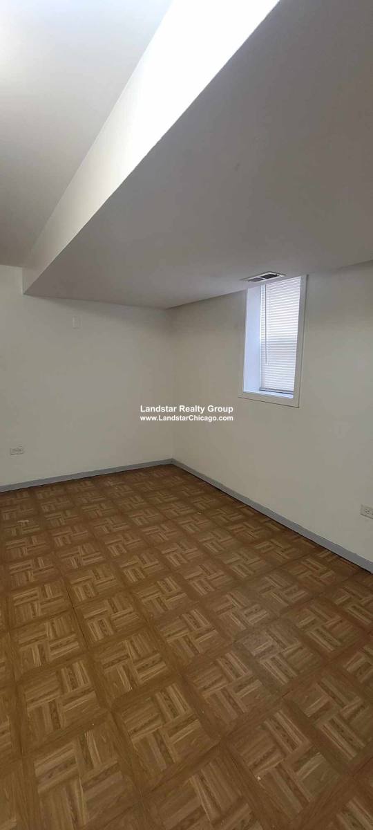 Apartment for rent at 4816 W Grace St #G, Chicago, IL 60641