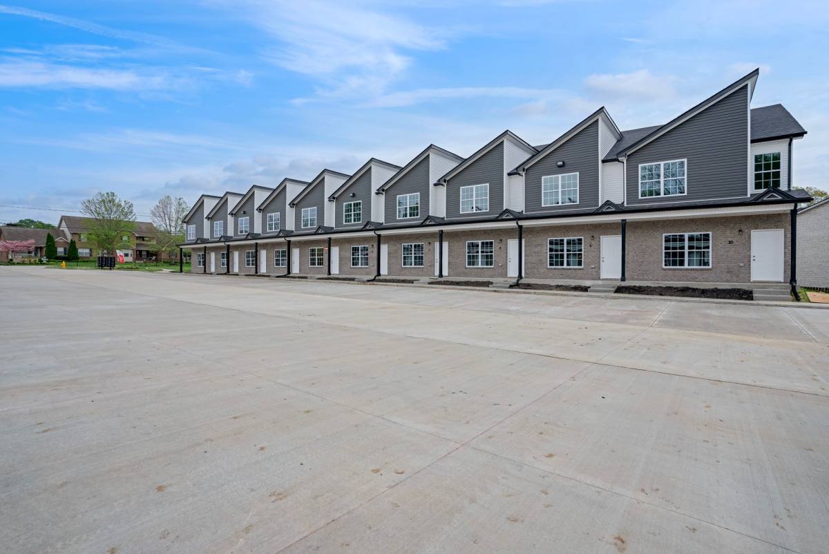 Townhouse for rent at 156 Excell Rd, Clarksville, TN 37043