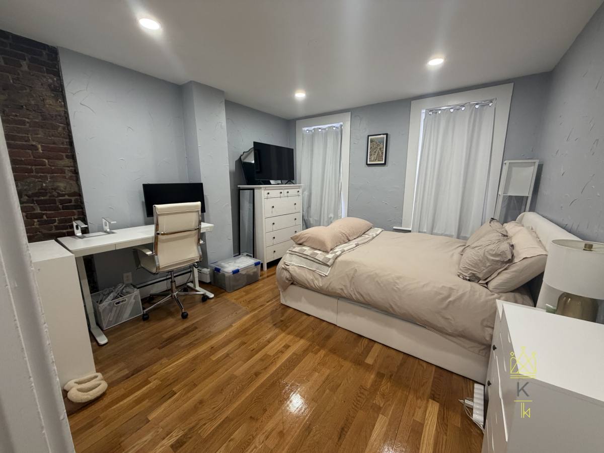 Apartment for rent at 39 Irving St #1, Boston, MA 02114