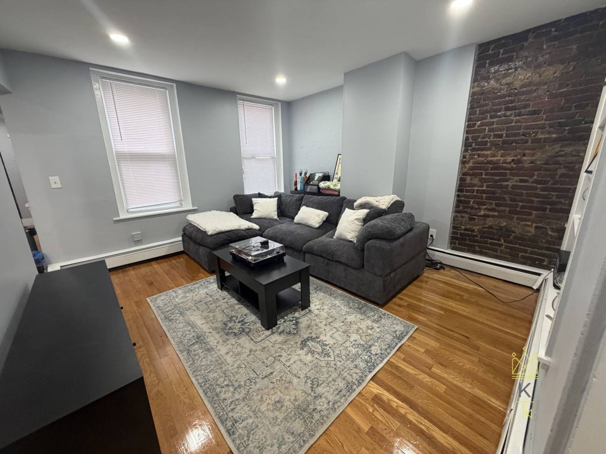 Apartment for rent at 39 Irving St #1, Boston, MA 02114
