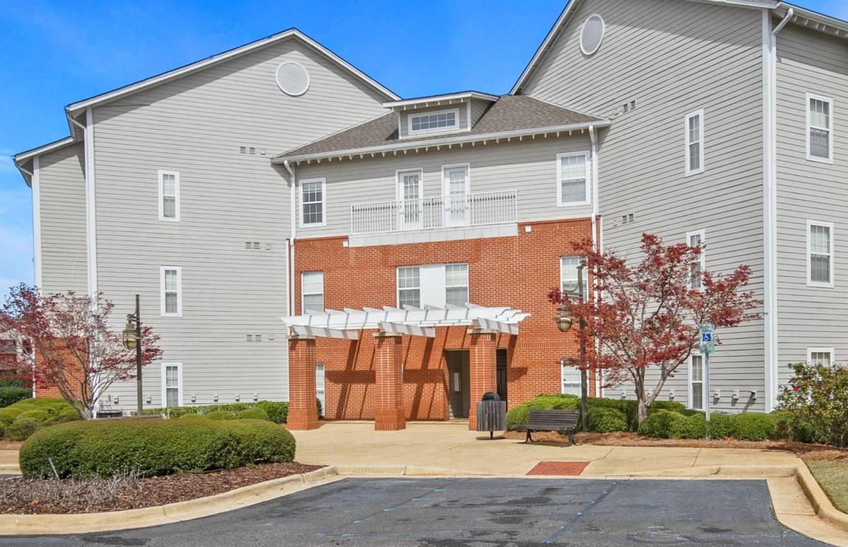 Apartment for rent at 303 Helen Keller Blvd, Tuscaloosa, AL 35404