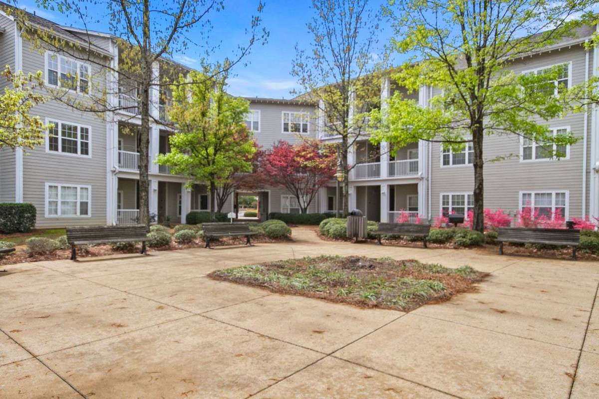 Apartment for rent at 303 Helen Keller Blvd, Tuscaloosa, AL 35404