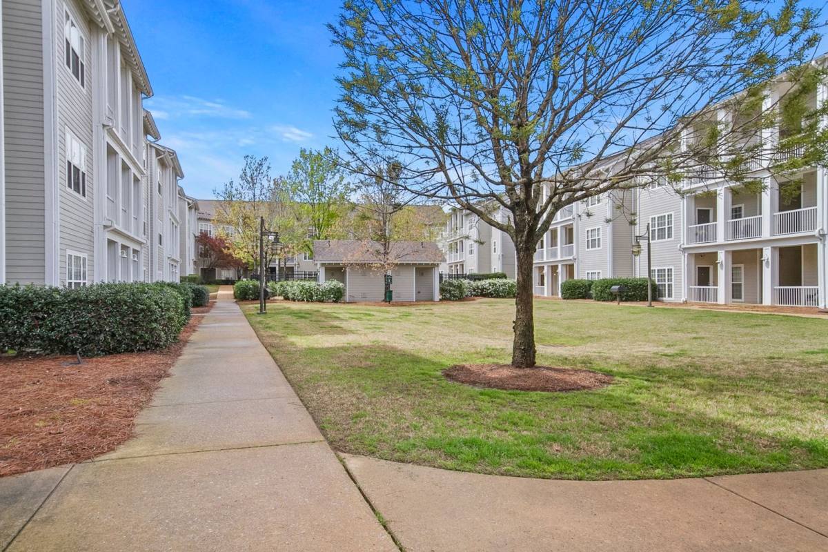 Apartment for rent at 303 Helen Keller Blvd, Tuscaloosa, AL 35404