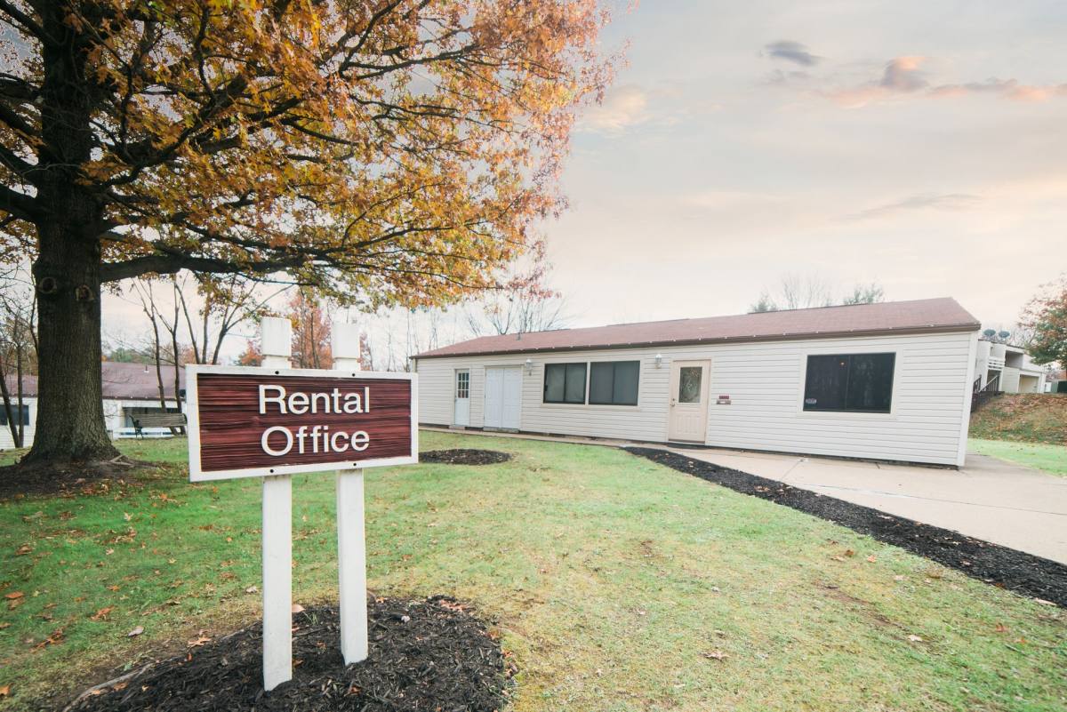 Apartment for rent at 130 Sunnyhill Dr, Beaver Falls, PA 15010