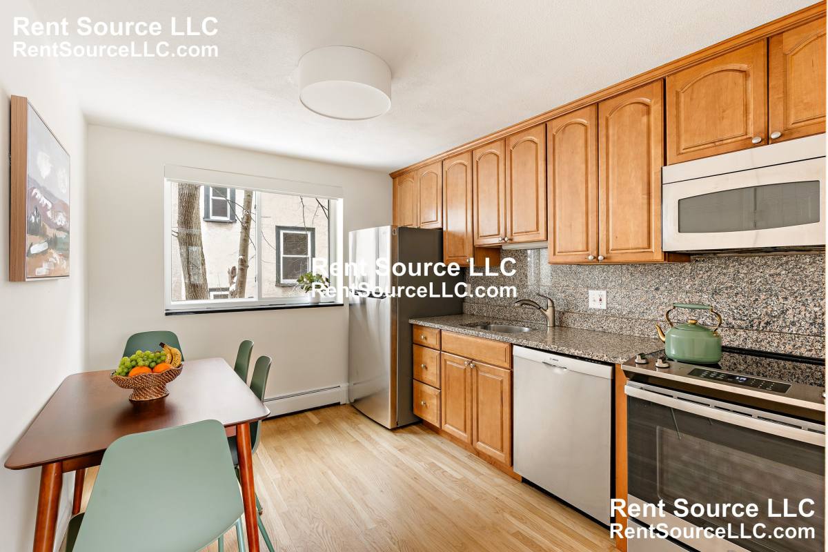 Apartment for rent at 5 Centre St #32, Cambridge, MA 02139