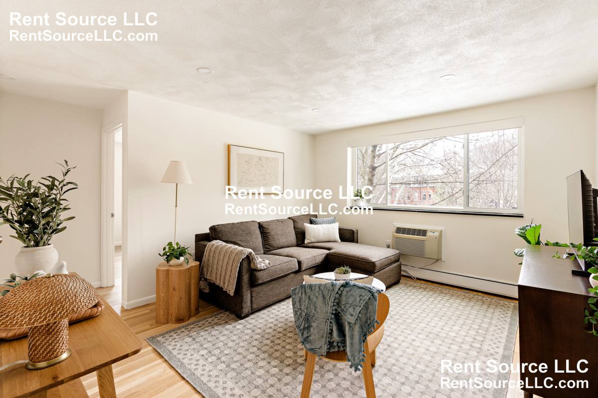 Apartment for rent at 5 Centre St #32, Cambridge, MA 02139