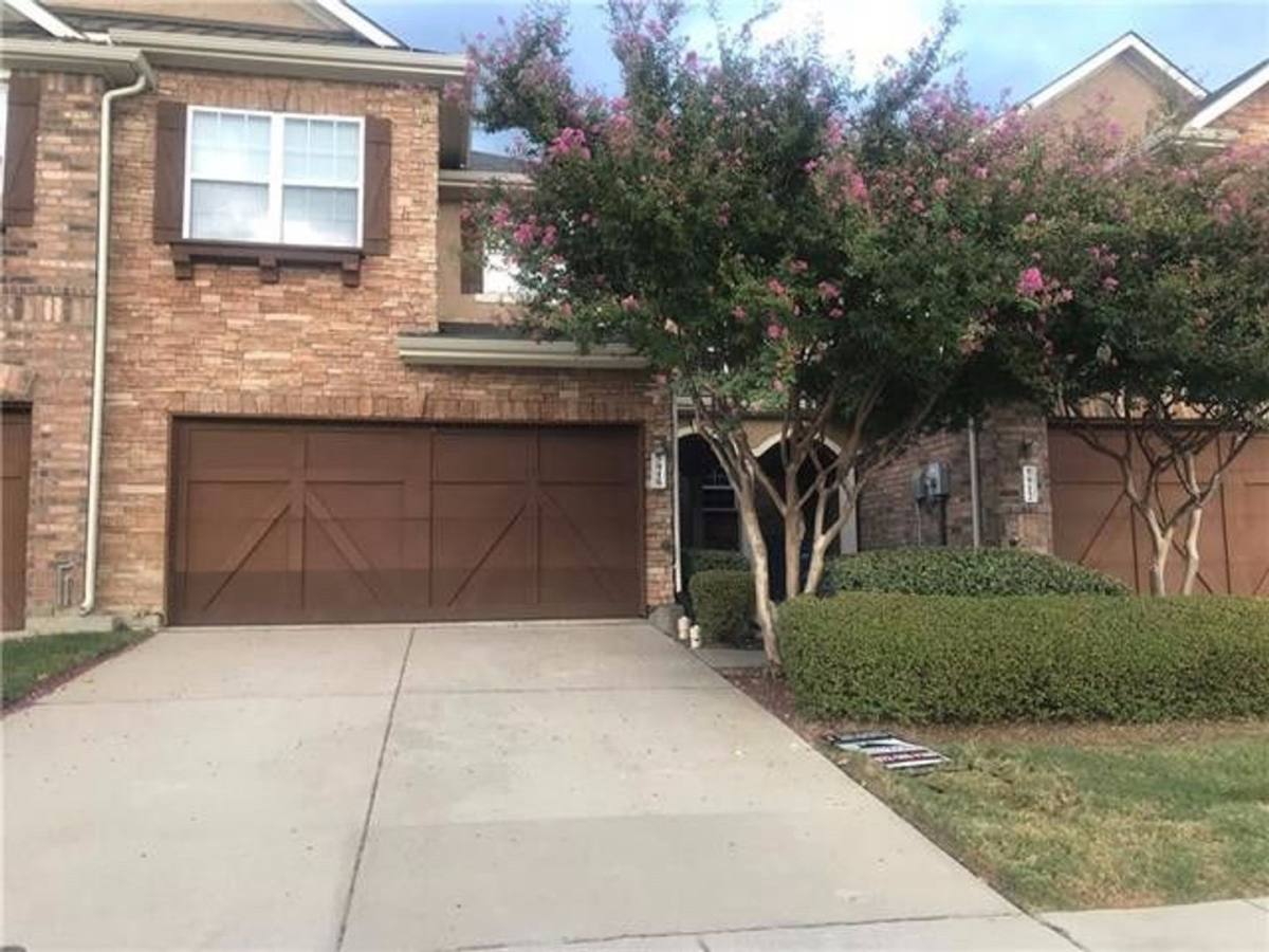 Townhouse for rent at 5916 Clearwater Dr, The Colony, TX 75056