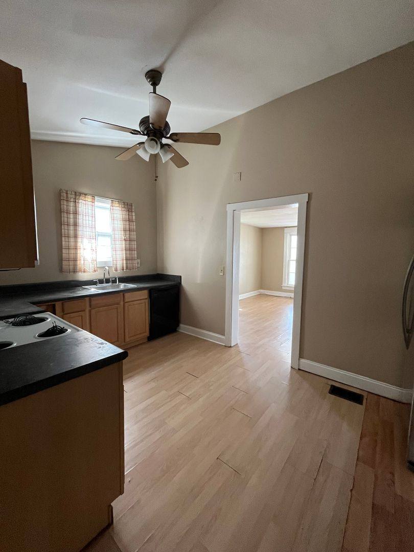 Apartment for rent at 4604 Illinois Ave, Nashville, TN 37209