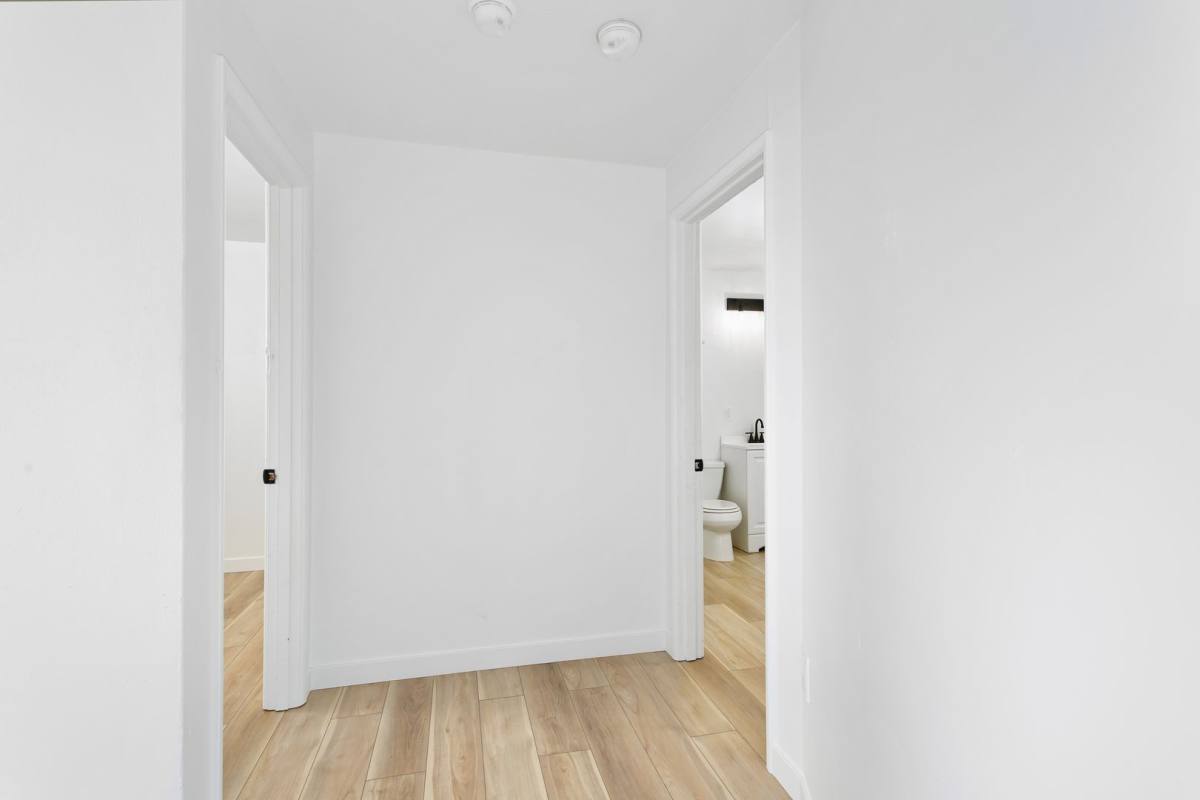 Apartment for rent at 610 S Sheridan Ave, Tacoma, WA 98405