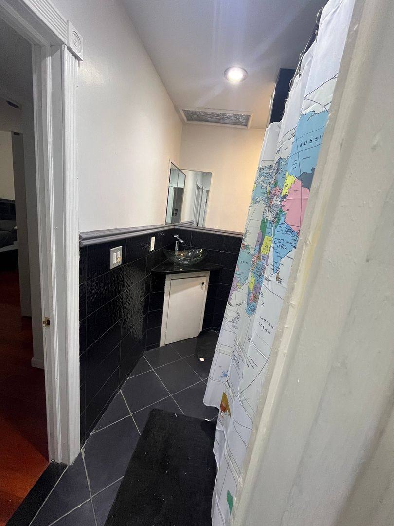 Townhouse for rent at 579 Putnam Ave, Brooklyn, NY 11221