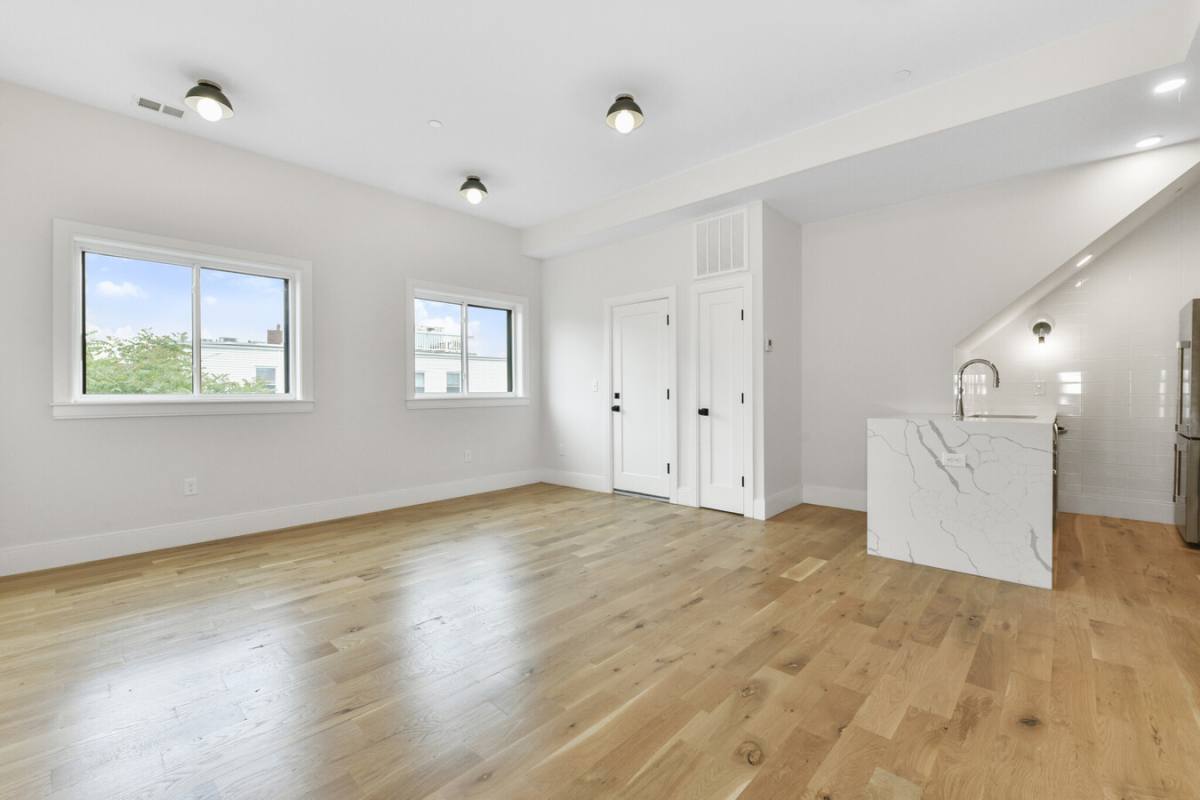 Apartment for rent at 198 Maverick #1, East Boston, MA 02128