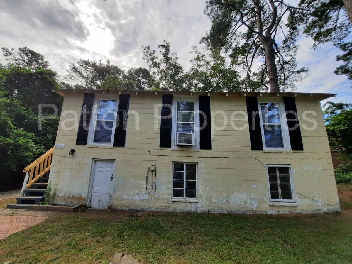 Apartment for rent at 3202 Colin Kelly Dr #OUTSIDE Cofc, Columbia, SC 29204