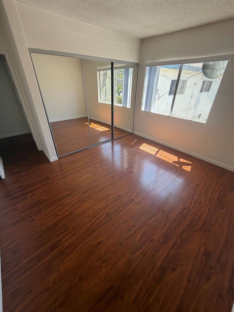 Apartment for rent at 12225 Pacific Ave, Los Angeles, CA 90066
