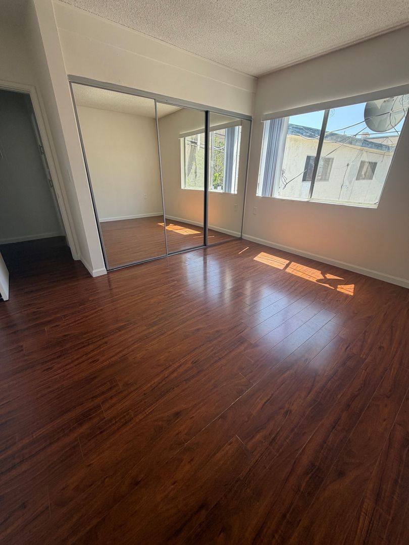 Apartment for rent at 12225 Pacific Ave, Los Angeles, CA 90066
