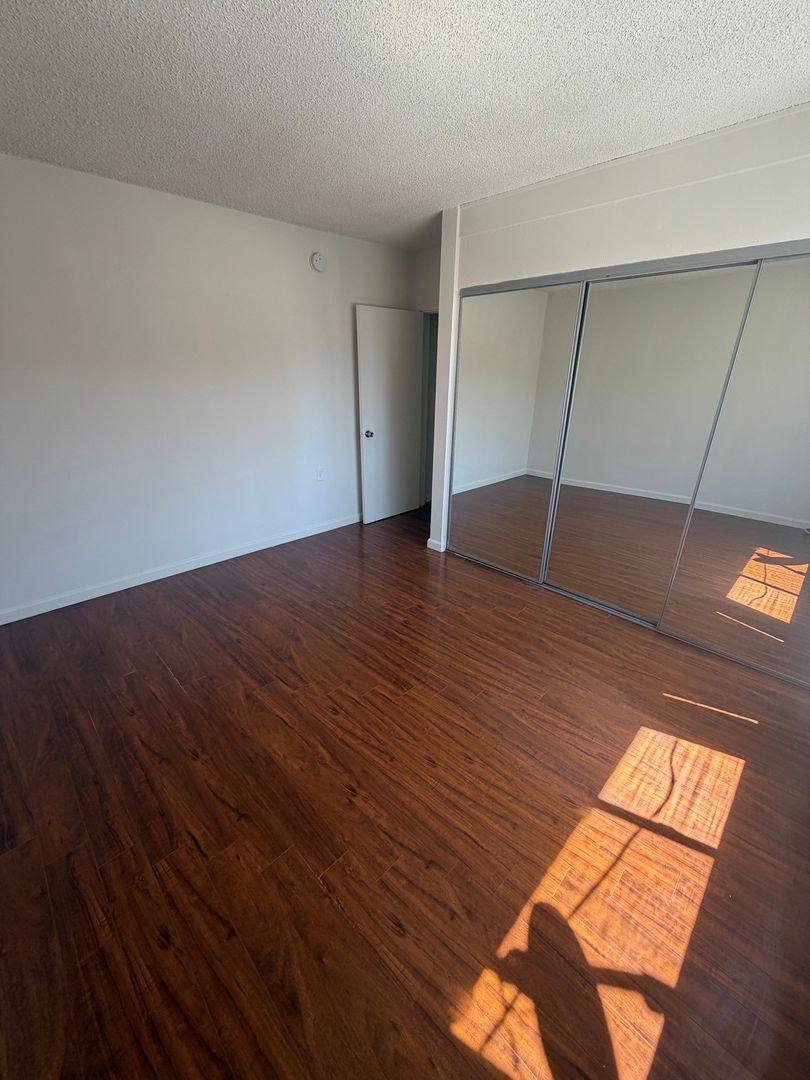 Apartment for rent at 12225 Pacific Ave, Los Angeles, CA 90066