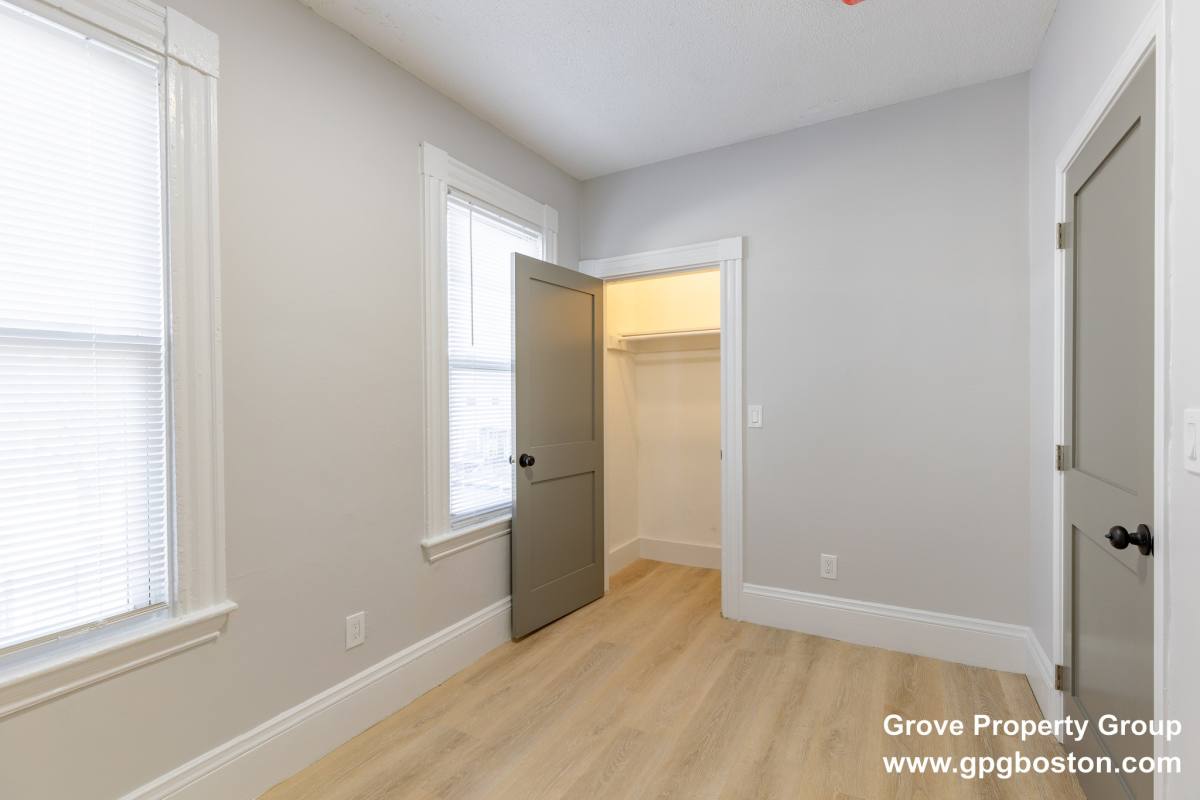 House for rent at 628 E 6th St #2, South Boston, MA 02127