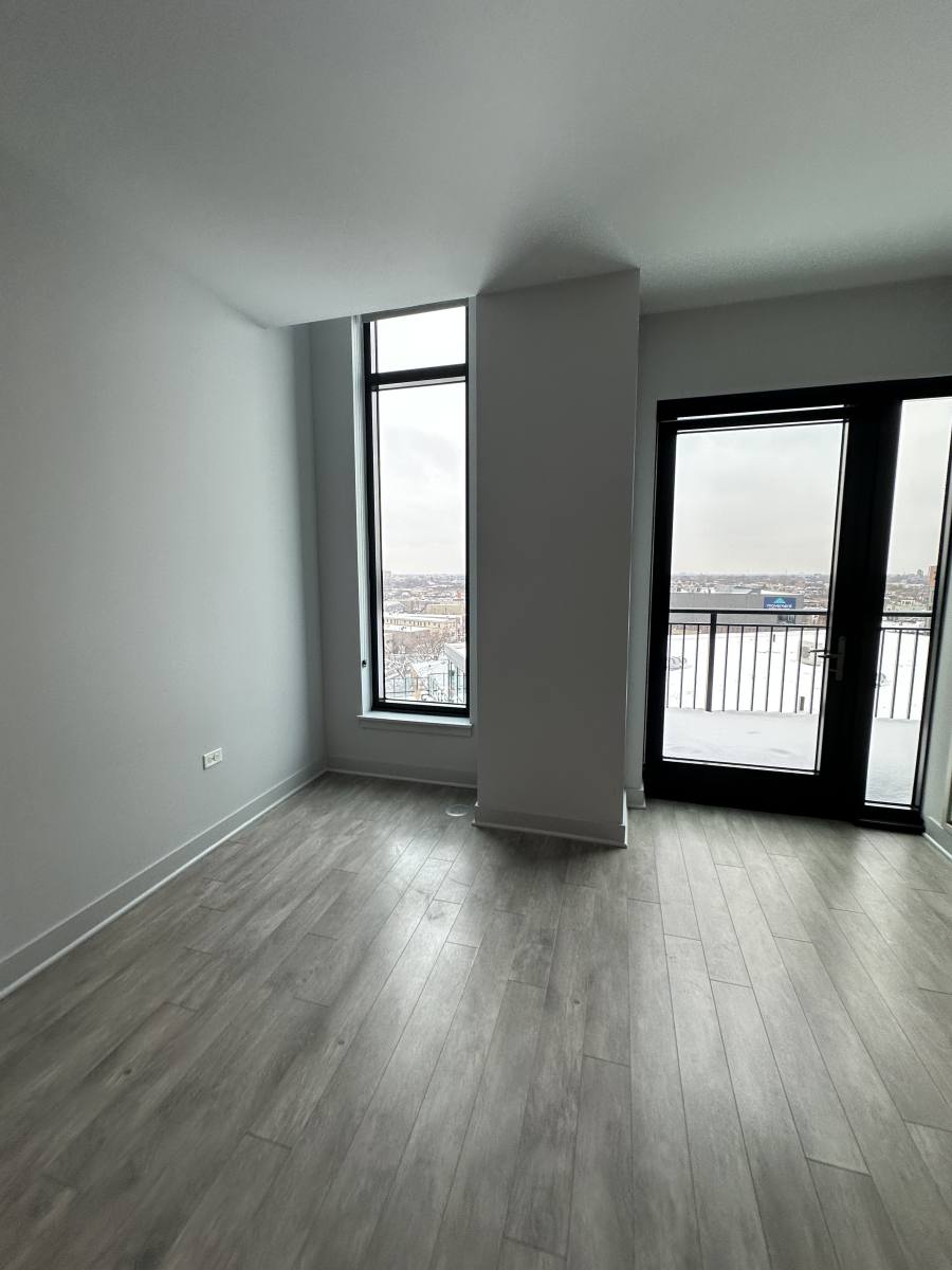 Apartment for rent at 1025 W Addison St #705, Chicago, IL 60613