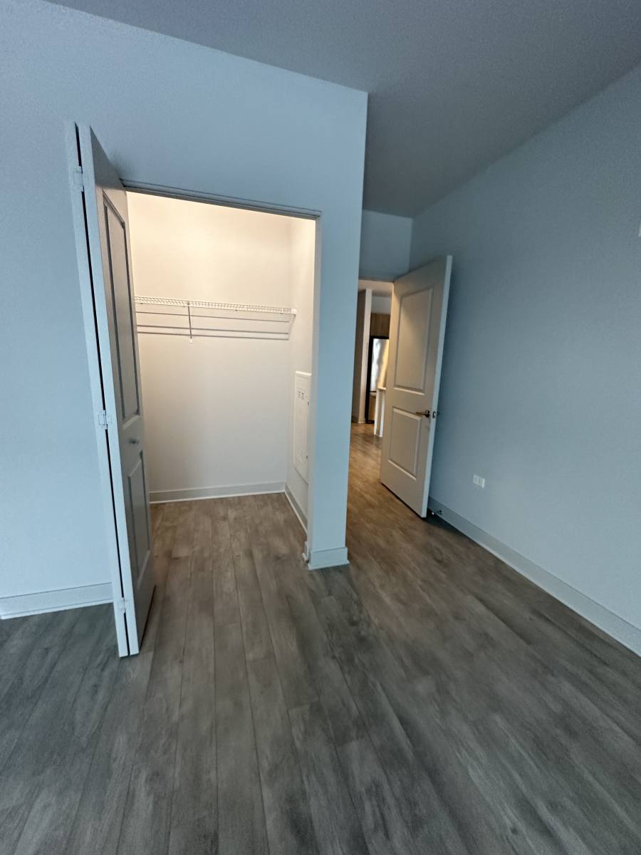 Apartment for rent at 1025 W Addison St #705, Chicago, IL 60613