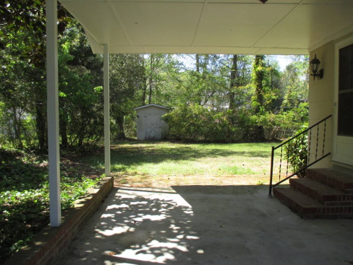 House for rent at 3102 Northwoods Dr, Jacksonville, NC 28540